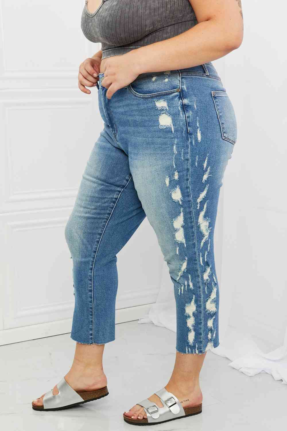 Judy Blue Laila Full Size Straight Leg Distressed Jeans